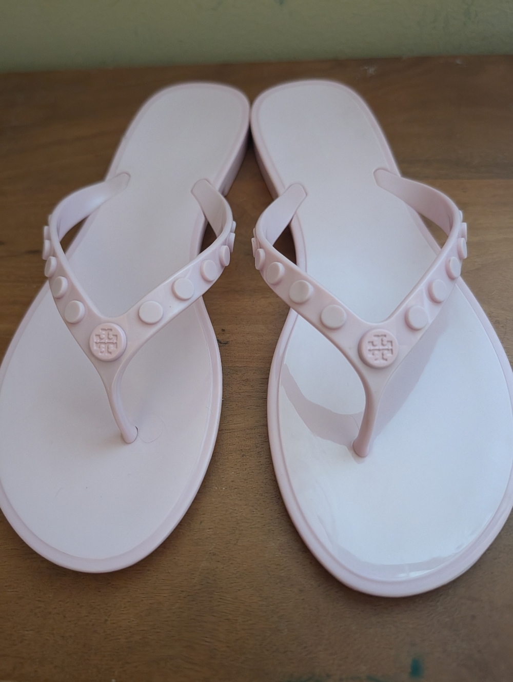 Tory Burch TPU Logo Studded Jelly Flip Flops in Light Pink sz 8 - Picture 6 of 10